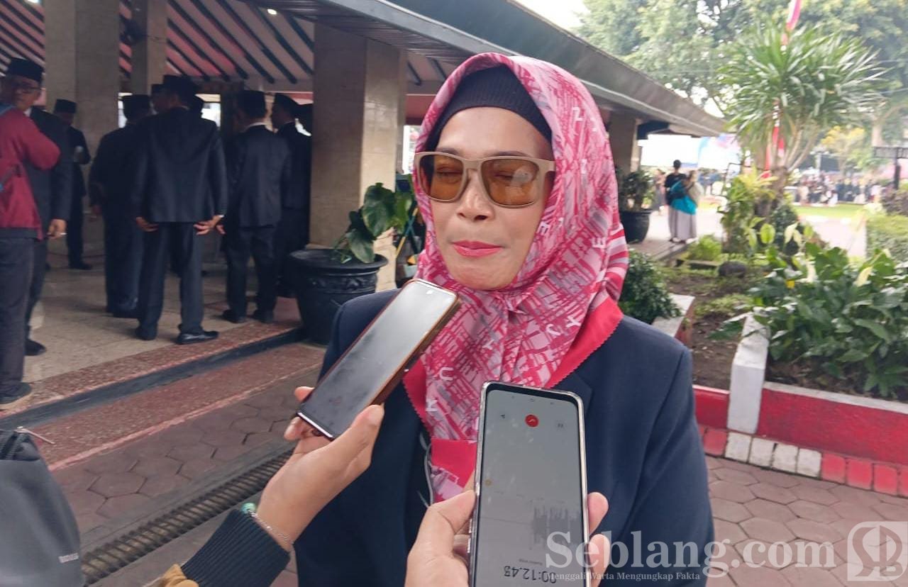 28.10.kepala dinas